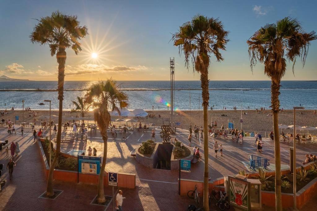 Appartamento Beachfront Apt With Open Terrace In Las Canteras Las Palmas de Gran Canaria Esterno foto